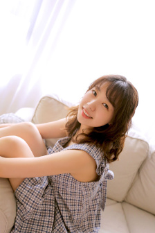 一边奶一边扎进去好爽